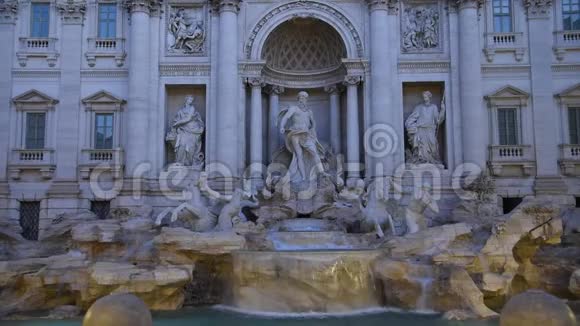罗马著名的特雷维喷泉景观视频的预览图