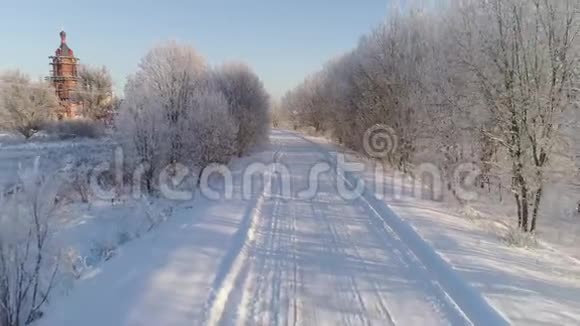 乡村的冬季景观视频的预览图