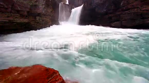 圣玛丽瀑布蒙大拿视频的预览图