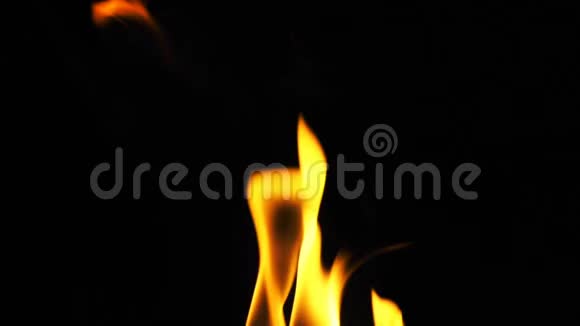 火热像地狱的背景一样燃烧视频的预览图