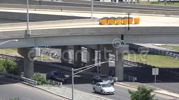 桥梁立交桥结构运输视频的预览图