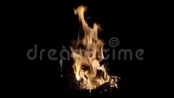 燃烧的火焰隔离在黑色视频的预览图