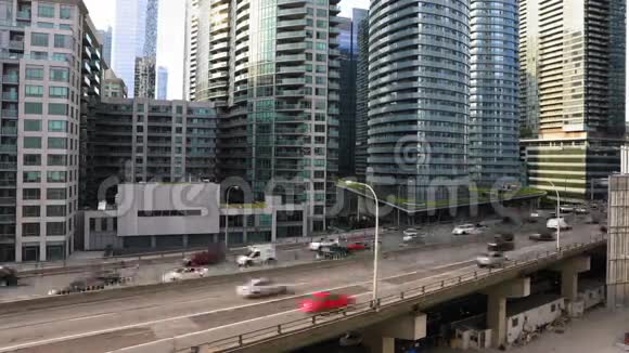多伦多嘉丁纳高速公路4K超高清时间延时视频的预览图