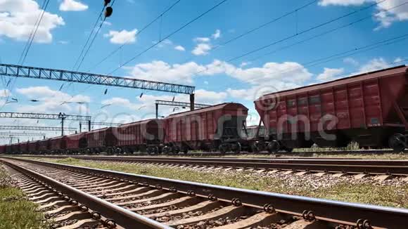 工业铁路货车铁路和基础设施电力供应货物运输和航运概念视频的预览图