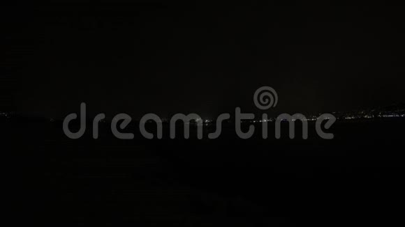 特罗姆瑟市美丽的夜空烟花与桥大教堂和峡湾视频的预览图