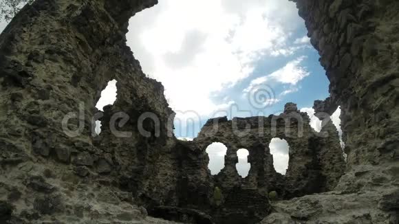 坦普尔骑士城堡遗址是德斯卡帕西亚最古老的视频的预览图