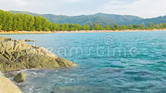 泰国普吉岛卡马拉海滩视频的预览图