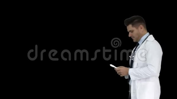阿尔法频道的医生医生视频的预览图