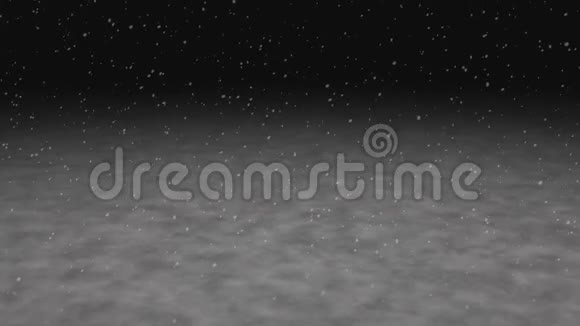 雪冬季降雪在黑色背景上落下真实的雪花视频的预览图
