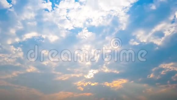 美丽的风景云和日出视频的预览图