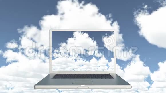 4k云计算机数据存储笔记本电脑播放视频的时间流逝云蓝天视频的预览图