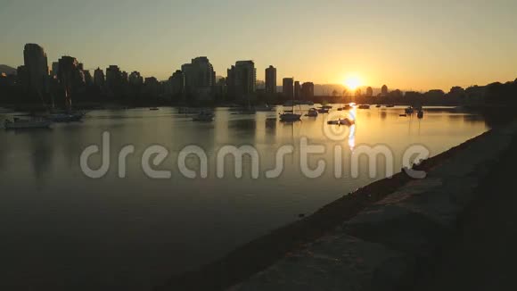 多莉拍摄日出福溪温哥华视频的预览图