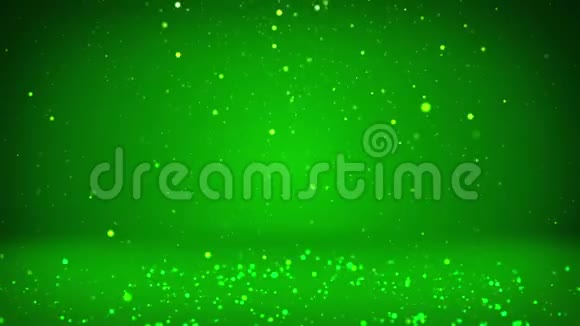闪亮的绿色粒子或闪光会落在旋转的表面上对象的背景或位置视频的预览图
