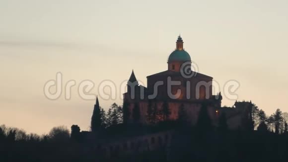 博洛尼亚圣卢卡教堂视频的预览图