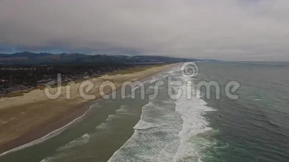 俄勒冈州佳能海滩视频的预览图