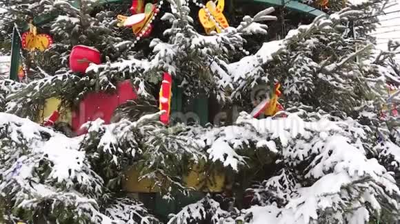 圣诞树视频的预览图