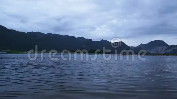 湖和山视频的预览图