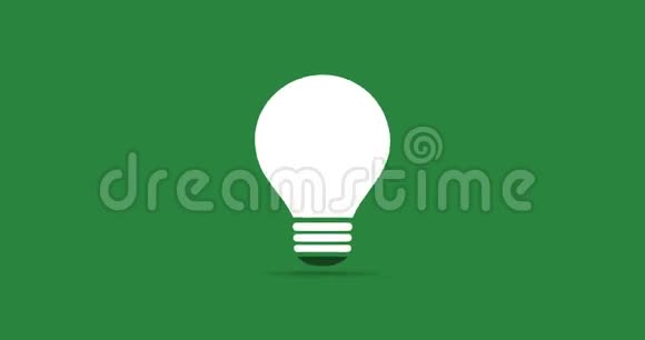 绿色环保能源概念视频动画灯泡内的生物标签动画视频的预览图