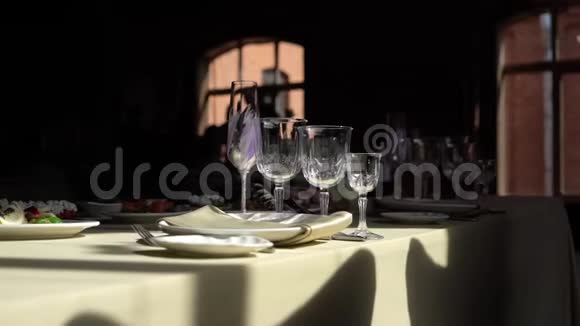 装饰豪华餐厅视频的预览图