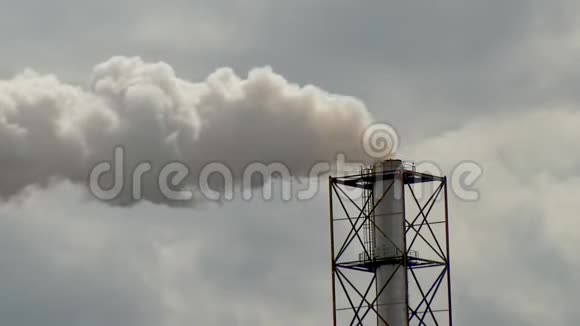 烟囱抽烟空气污染与气候变化主题视频的预览图