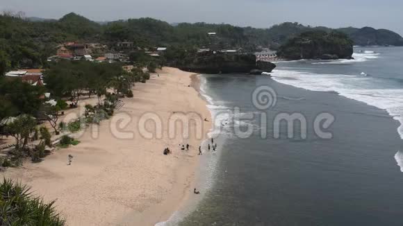日惹南部瓦图科多克海滩视频的预览图