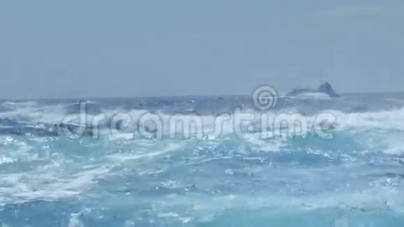 狂野的海潮意大利卡波泰斯塔萨迪尼亚视频的预览图