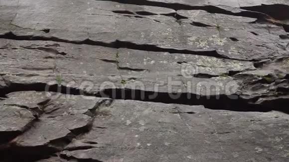 俄罗斯乌拉尔夏季的石头城视频的预览图