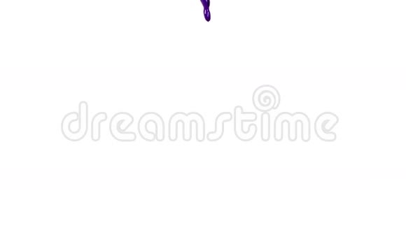 紫色液体慢慢地填满一个容器爵士视频的预览图