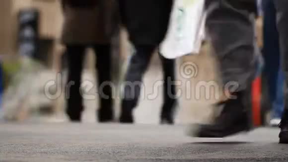 城市行人交通步行交通视频的预览图