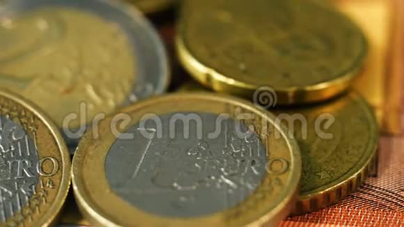 一堆欧元硬币钱视频的预览图