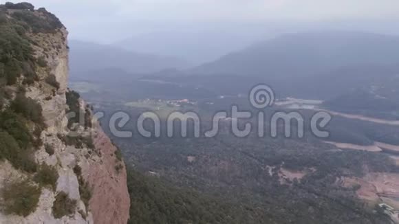山脉空中景观视频的预览图