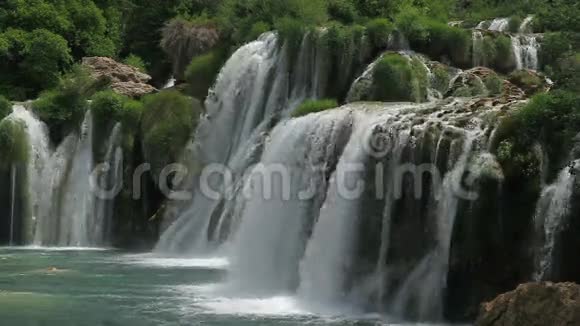 克罗地亚国家公园Krka的瀑布视频的预览图