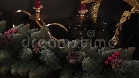 工作室里漂亮的圣诞装饰2020年新年视频的预览图