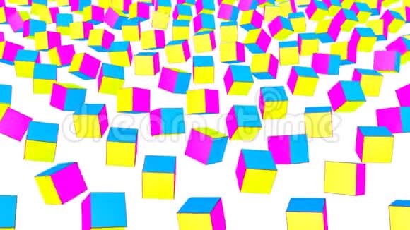 黄紫和绿松石的立方体在白色的背景上慢慢地飞翔动画的3D渲染视频的预览图