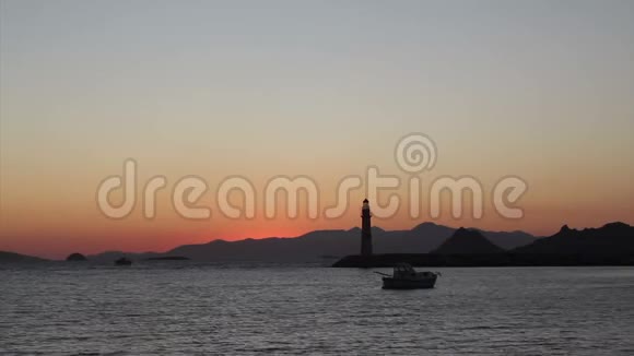 海滨城市Turgutreis和壮观的日落视频的预览图