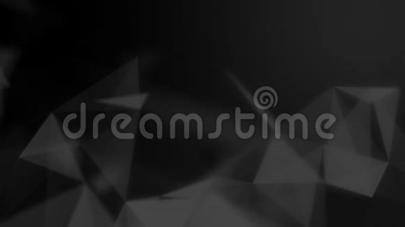 在明亮的黑色背景上抽象连接的三角形技术概念视频的预览图