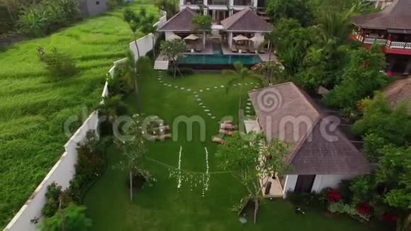 巴厘岛的豪华别墅视频的预览图