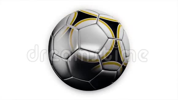 现实的皮革足球在白色背景上旋转白色背景下的足球动画视频的预览图