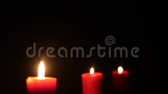 蜡烛在燃烧圣诞节视频的预览图