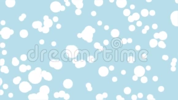 白色气泡漂浮在浅蓝色背景下播放乐观的4K运动图形背景视频的预览图