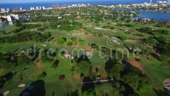 印度溪迈阿密海滩别墅空中录像视频的预览图