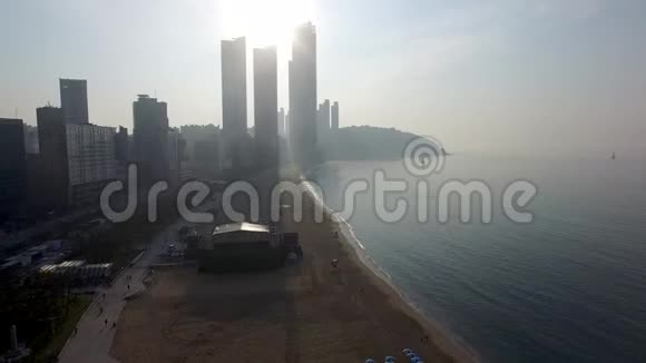 亚洲南韩釜山海恩大沙滩夏季日出视频的预览图