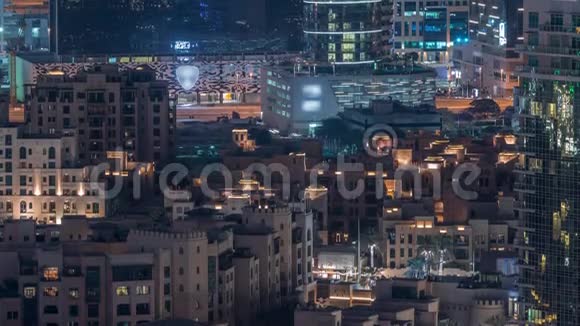 令人惊叹的迪拜市区摩天大楼夜景迪拜阿拉伯联合酋长国视频的预览图