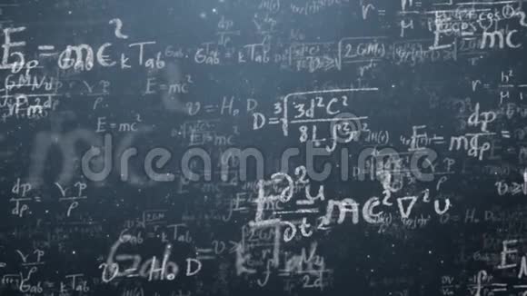 背景镜头的黑板与科学和代数公式和图表写在上面的图形商务视频的预览图