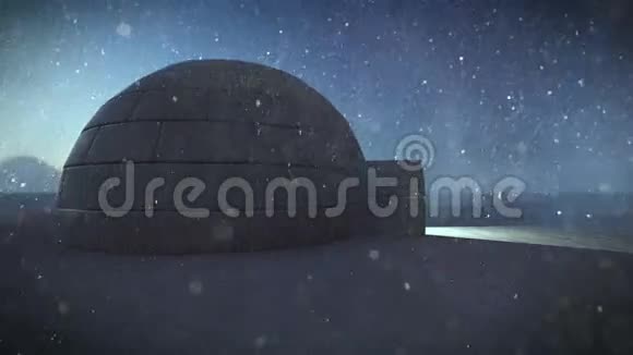 伊格洛在夜间在雪地里被隔离视频的预览图