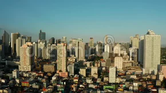 马尼拉市菲律宾首都拥有现代化建筑空中观景视频的预览图