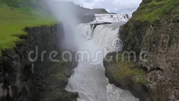 冰岛著名的海鸥瀑布安德列夫视频的预览图
