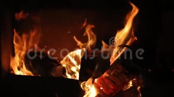 壁炉的火焰视频的预览图