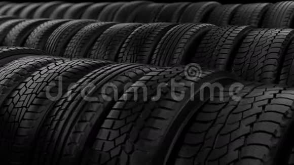 汽车轮胎车轮储存夜黑视频的预览图