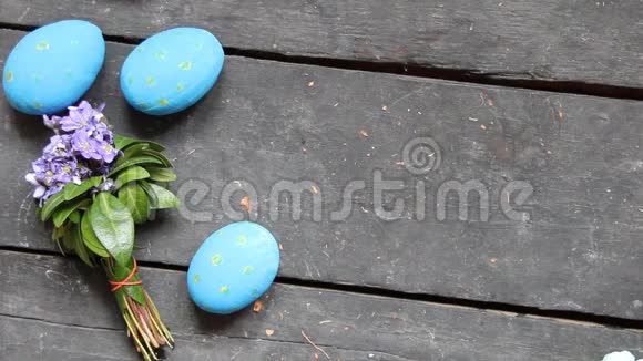 五颜六色的复活节彩蛋节日装饰视频的预览图